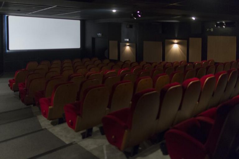 Nueve de cada diez cines andaluces abren tras las nuevas medidas de la Junta