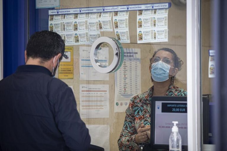 Las ventas del 'Gordo' caen un 11 por ciento por la pandemia