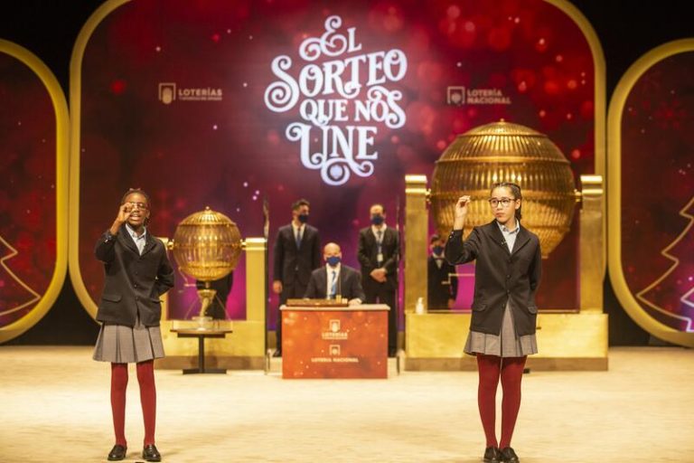 Una asociación de alzheimer reparte 600 décimos de un quinto del 'Gordo'