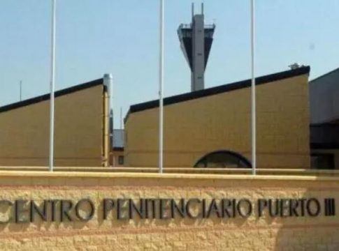 Un preso se amputa el pene tras rechazar su mujer un vis a vis Un preso se amputa el pene tras rechazar su mujer un vis a vis