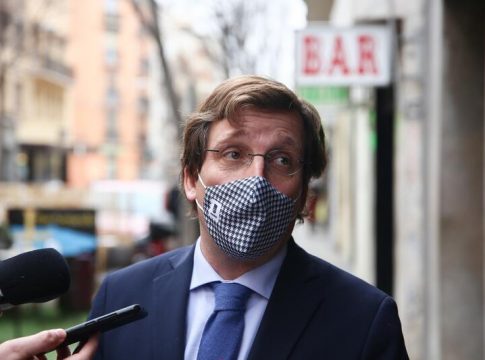 PP dice que el PSOE no puede defender a la vez a Podemos y a la monarquía PP dice que el PSOE no puede defender a la vez a Podemos y a la monarquía