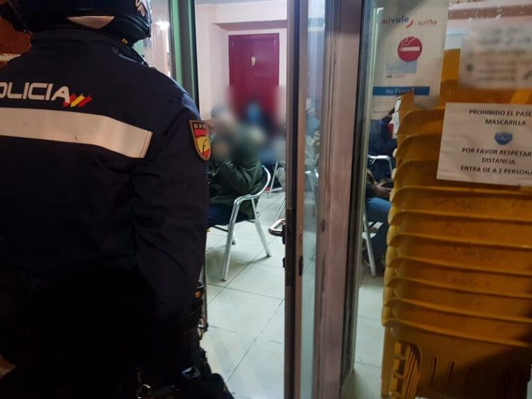 La Policía sanciona 15 veces a un kebab de Alicante por incumplimientos contra la Covid