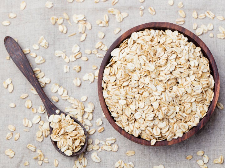 Avena para el oscurecimiento en los codos