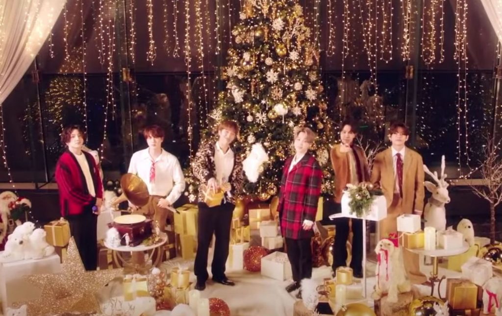 BTS Santa Claus Is Coming To Town