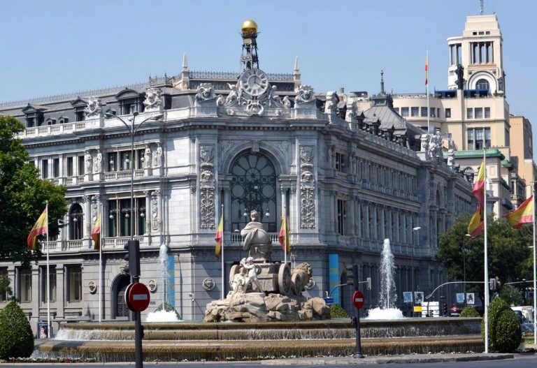 Banco de España mejora previsiones, con un alza de hasta el 8,6% en 2021