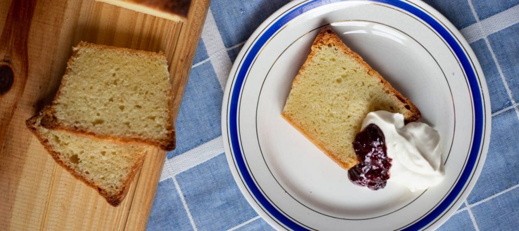 Prepara un rico y esponjoso bizcocho con los mejores ingredientes