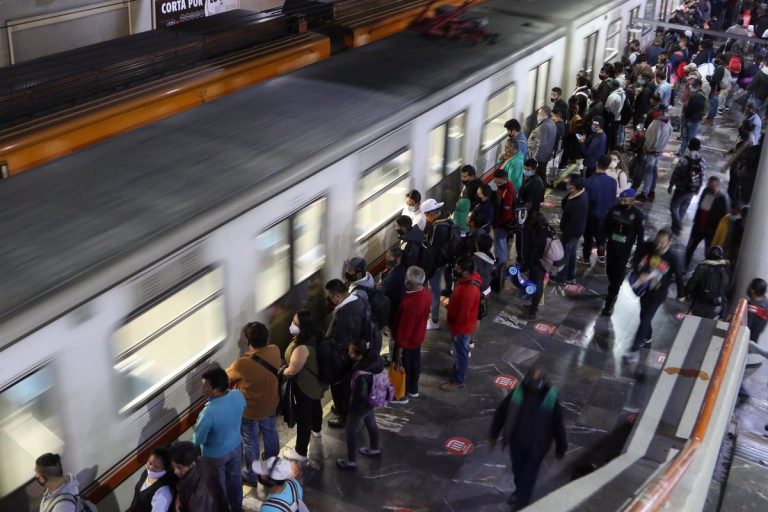 CRRC gana un contrato de 1.600 millones tras la retirada de CAF