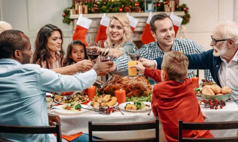 Canapés: 8 aperitivos rápidos y fáciles para la cena de Nochevieja que te salvan de cocinar