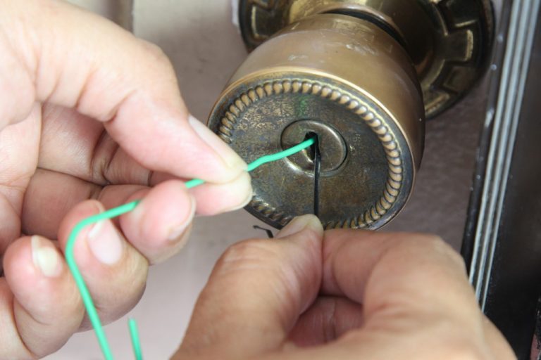 Cómo abrir la puerta de casa si has perdido las llaves