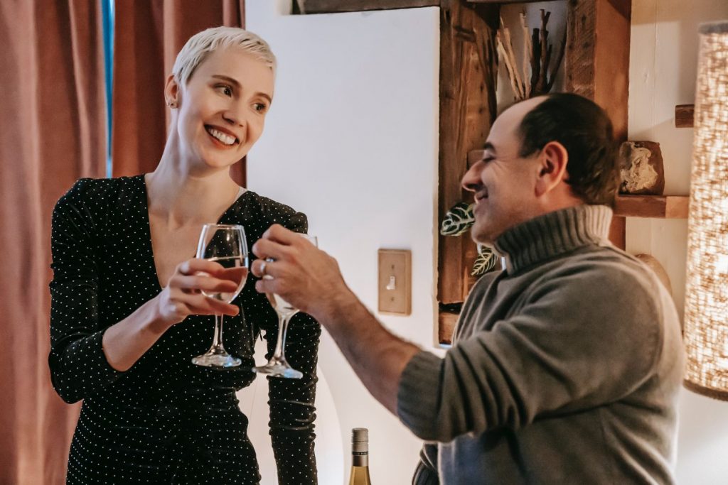 Cómo acompañar el mejor cavas en este 2020 OCU Navidad