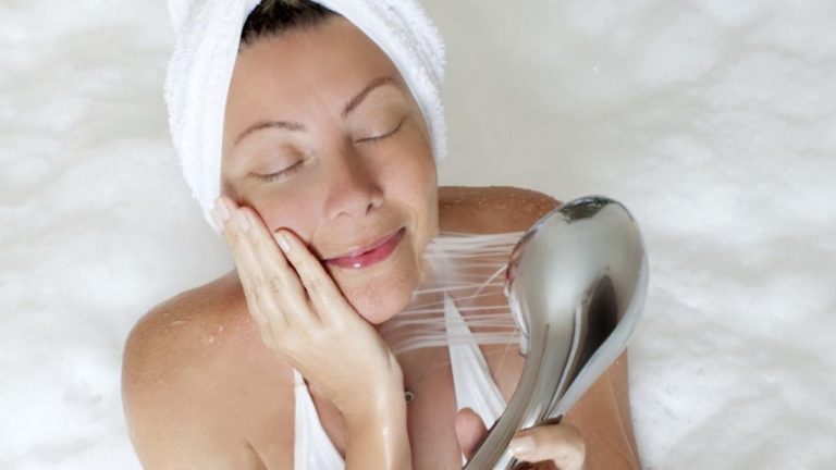 Cómo desatascar una ducha