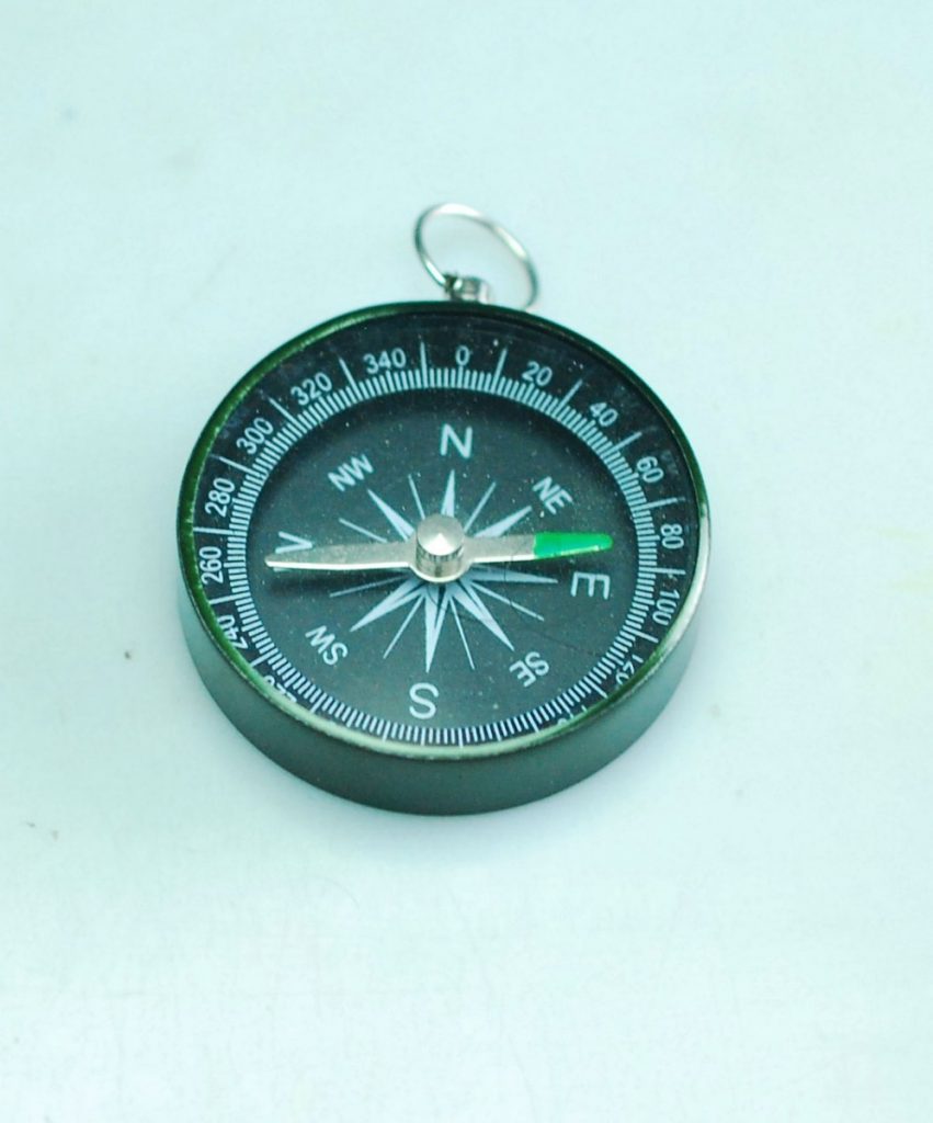 Cómo funciona una brújula 1 Partes de una Brújula