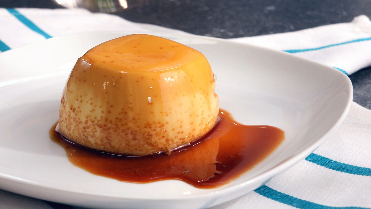 Cómo hacer un flan de huevo en el microondas más rico que el que compras