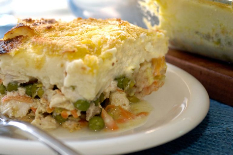 Pastel de patata y salmón: cómo preparar esta tarta que explotará en tu boca