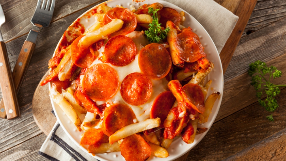 Cómo hacer una original pizza de patatas con chorizo