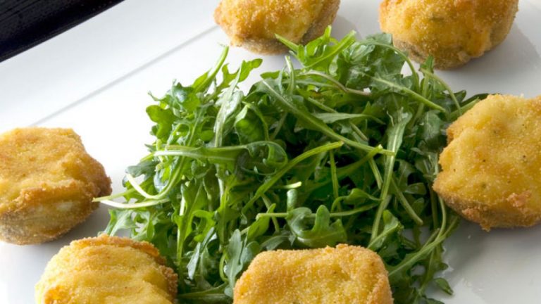 Cómo hacer unas almejas rellenas de ensalada paso a paso