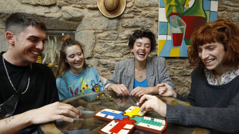 Cómo jugar al parchís