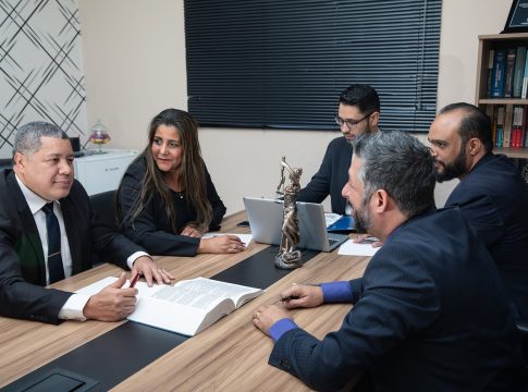 Cómo pedir la custodia de un hijo Cómo pedir la custodia de un hijo