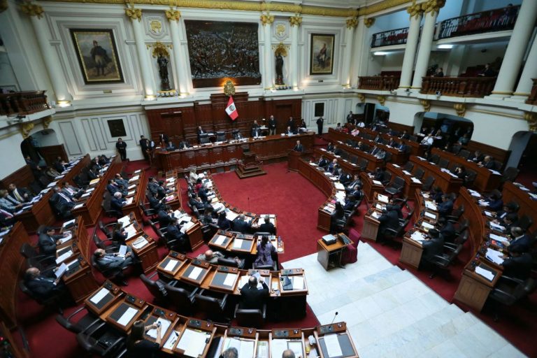 El Congreso examina el decreto que amplía los créditos ICO