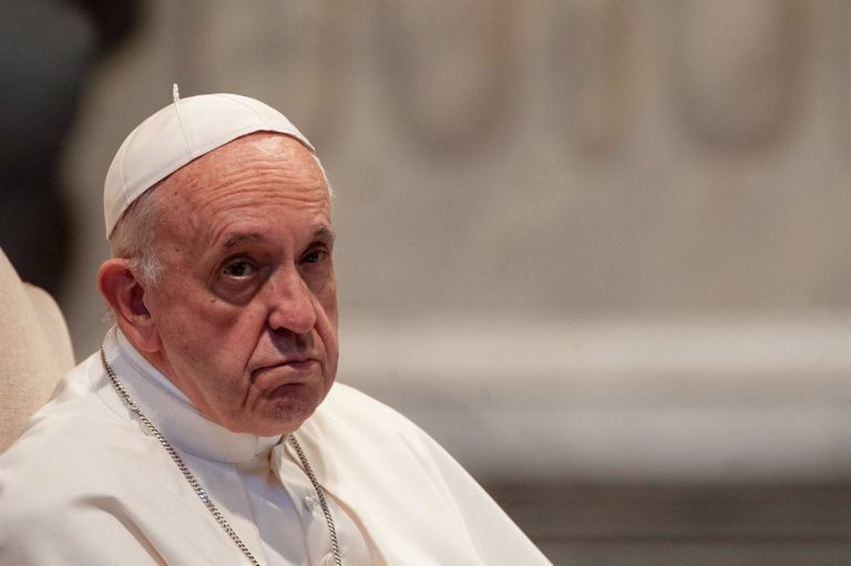 El Papa insta a obedecer a las disposiciones autoridades civiles