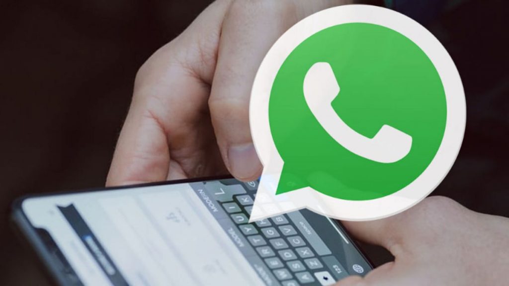 Paso 1: Entra en WhatsApp y abre la conversación