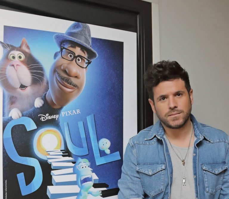 Pablo López nos trae 'Escucha la vida' para la película 