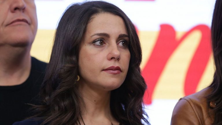 Arrimadas carga contra Sánchez por priorizar los indultos a los independentistas