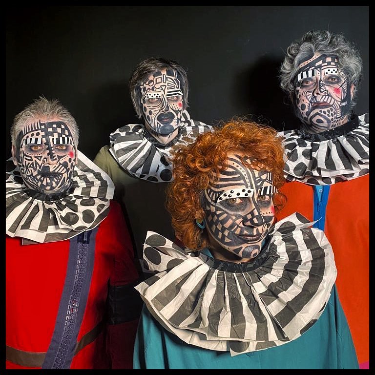 L KAN ¡viva la farsa!