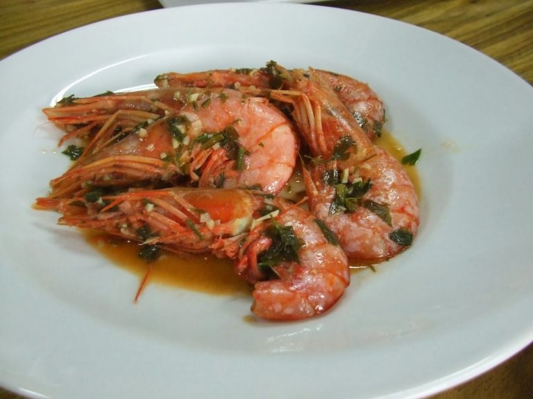 La receta DEFINITIVA para unos langostinos al vino blanco