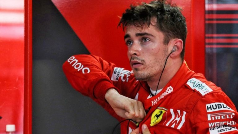 Leclerc da un golpe en la mesa justo antes de su guerra con Sainz