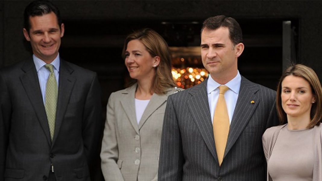 Otras de sus manías controladora