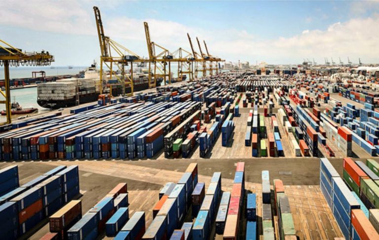 Los puertos registraron en noviembre casi el mismo tráfico que antes de la pandemia