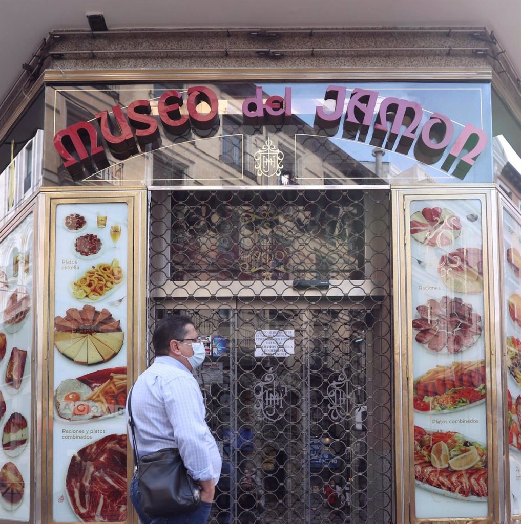 El Museo del Jamón sin clientes no era nada, como 'El circo del Sol' con la crisis del coronavirus.