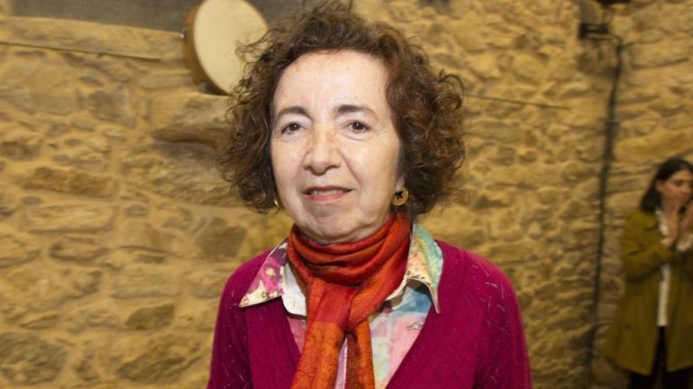 Marilar Aleixandre dedica su premio Blanco Amor al autor de 'A Esmorga'