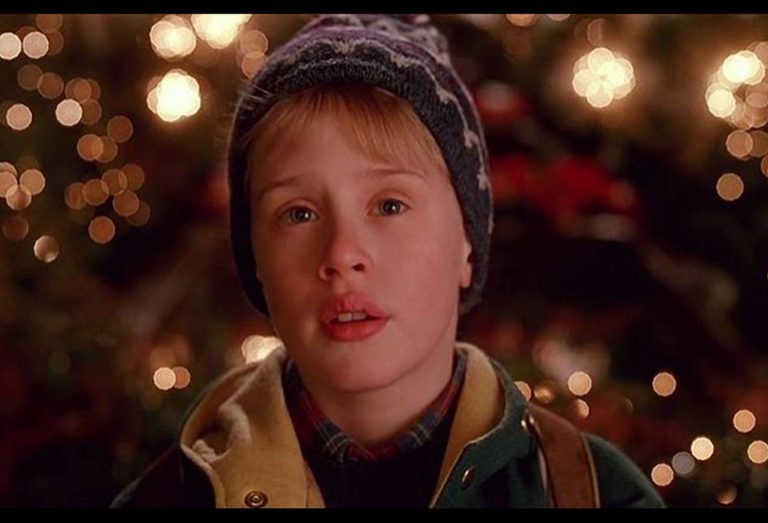 Películas navideñas de Disney+ con aire de nostalgia de los 90