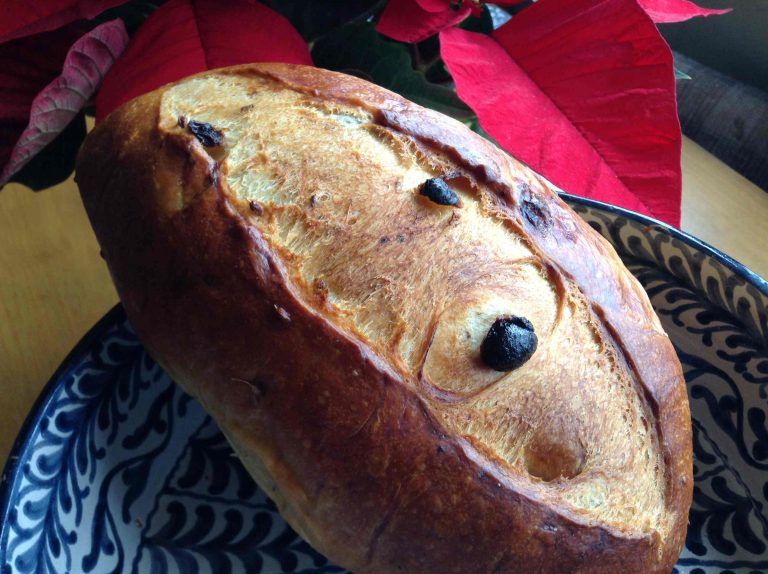 Los pasos para hacer un Nochebueno, el pan dulce de aceite
