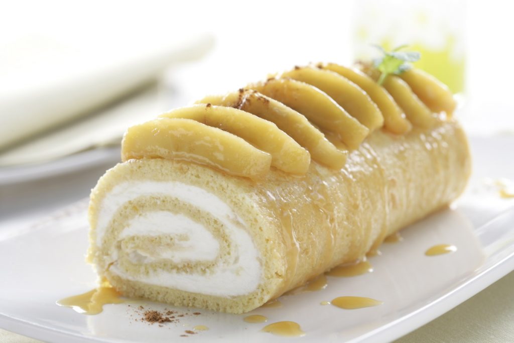 Brazo gitano de hojaldre con manzanas y peras