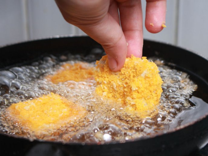 Freír las croquetas