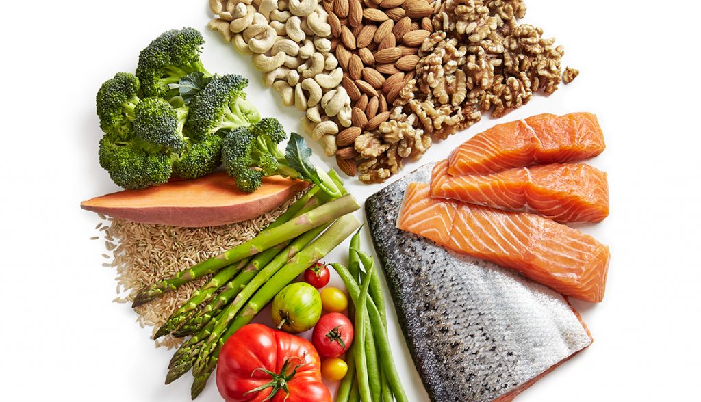 Comida saludable y complementos nutricionales