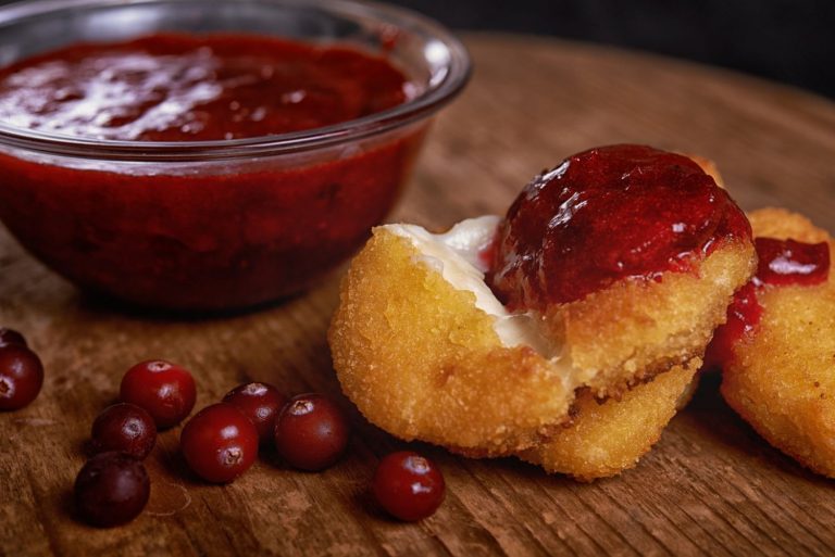 Una delicatessen: cómo hacer queso de cabra frito para esta Navidad