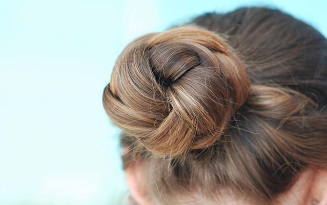 Cómo rizarte el pelo sin necesidad de secador 2 Peinado de rodete