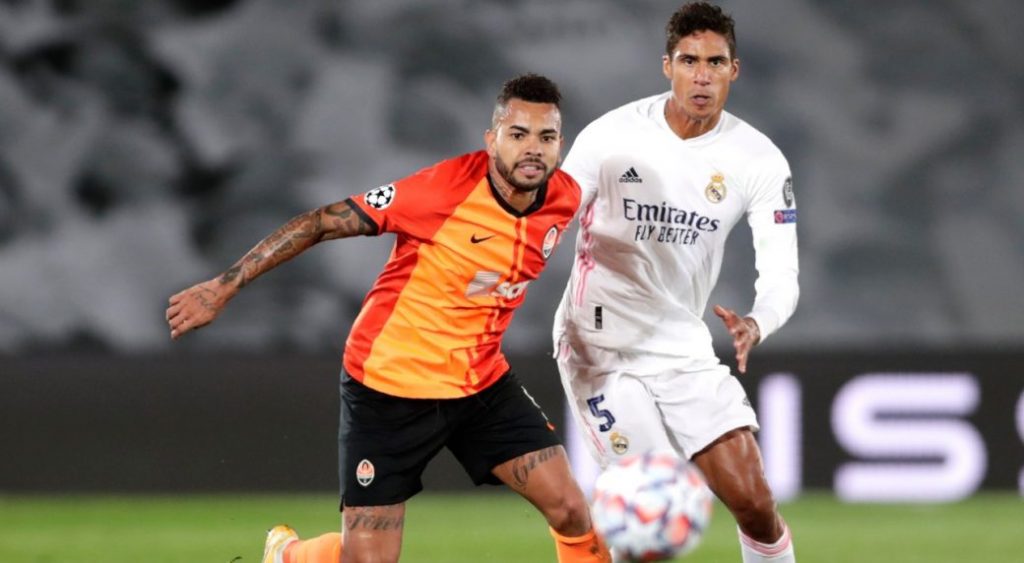 Las 'cagadas' que han hundido a Varane: sus noches para olvidar 4 Shak 1040x572 1