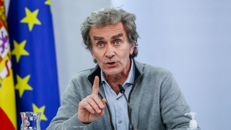 Simón, trece técnicos de Sanidad fueron los asesores del Gobierno para la desescalada