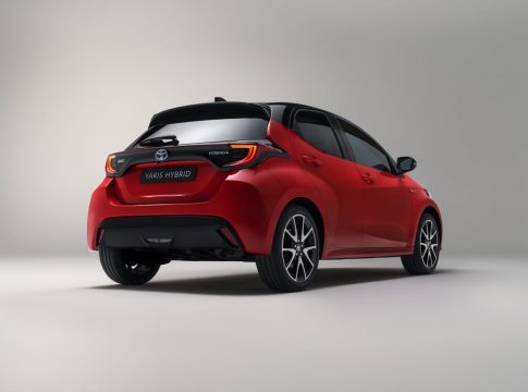 Toyota-Yaris-2020-25