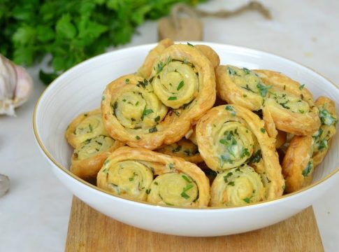Un aperitivo delicioso cómo hacer palmeritas de hojaldre salado Un aperitivo delicioso: cómo hacer palmeritas de hojaldre salado