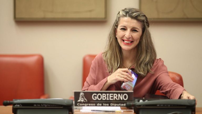 Díaz admite diferencias en el Gobierno por la subida del SMI