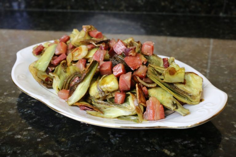 Cómo hacer unas alcachofas salteadas con jamón