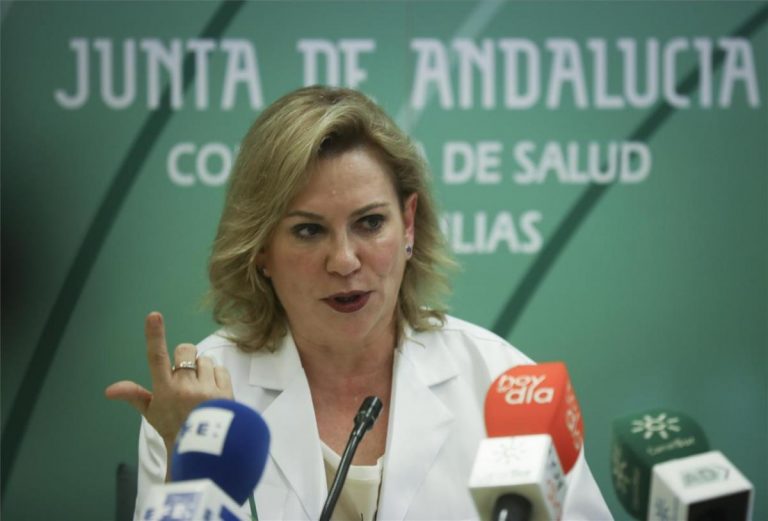 Andalucía contempla dar un justificante a todos los andaluces que se vacunen