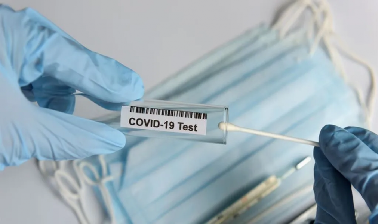 Andalucía estudia otros siete posibles casos de la cepa británica