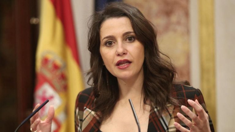Arrimadas acusa a Govern de preocuparse más por presos del 'procés' que por catalanes